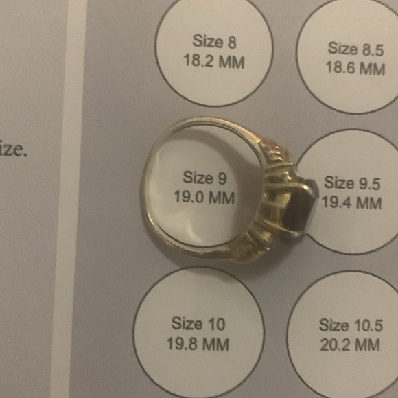 Sterling silver .925 Amethyst Ring - Picture 5 of 5